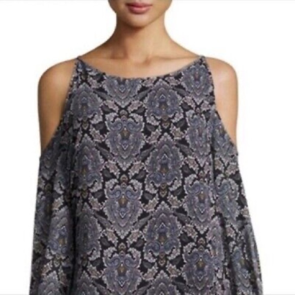 NWT Max Studio Cold Shoulder Top